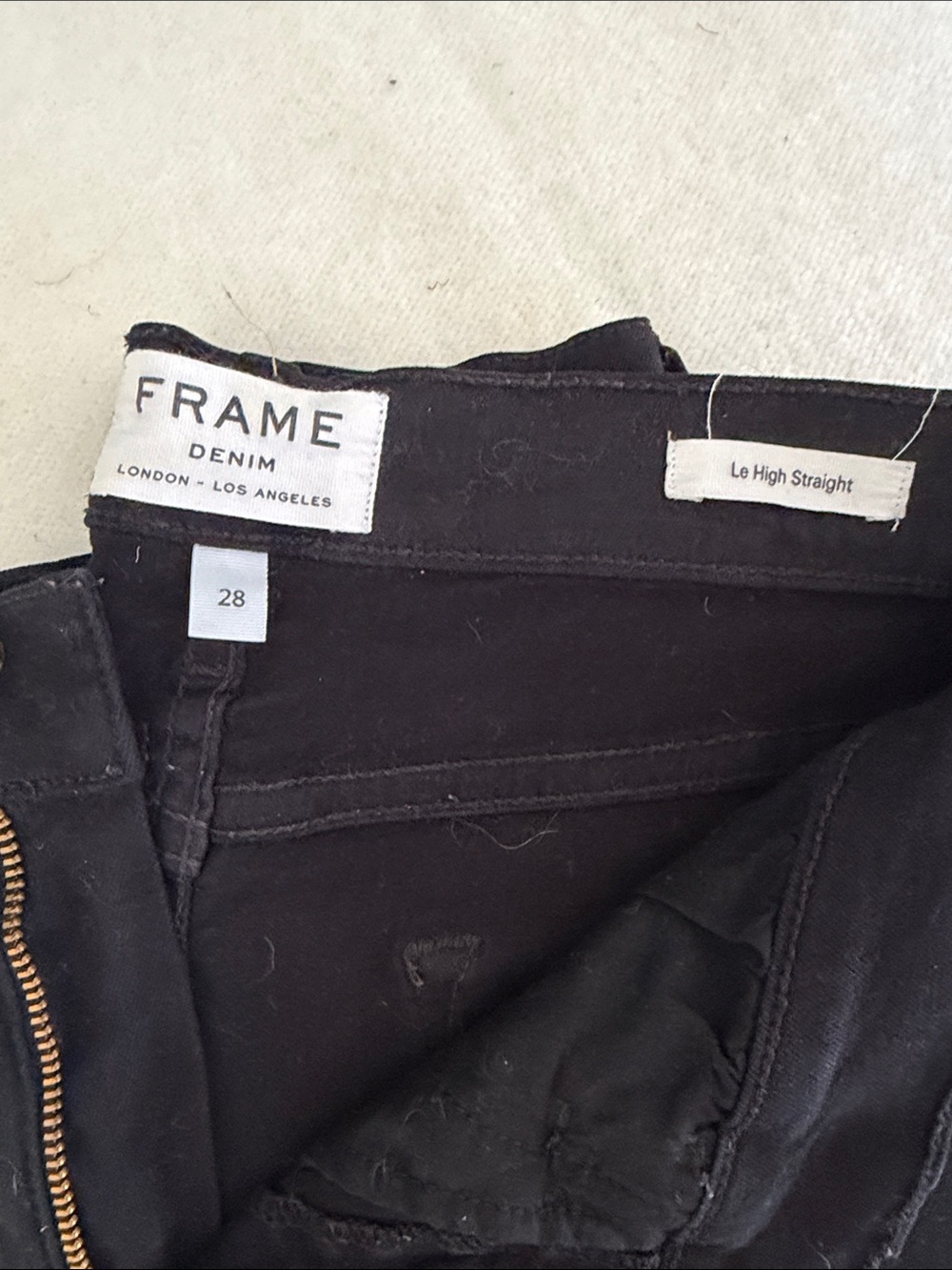 Frame Denim Black Cropped High-Rise Skinny Jeans with Frayed Hem - Picture 3 of 3